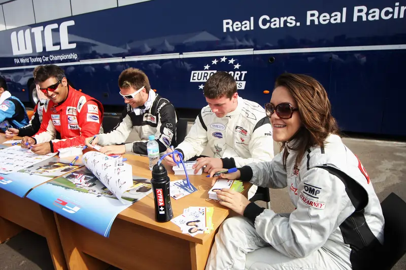 Kontakt motorsport team